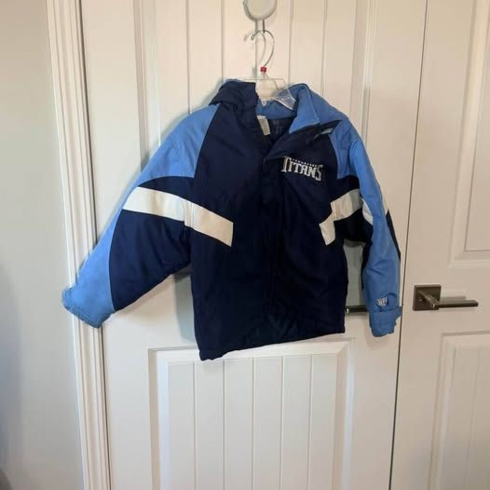 Titans Kids NFL Team Apparel Coat 20” p‑p 22”L Flaw-zipper no zip